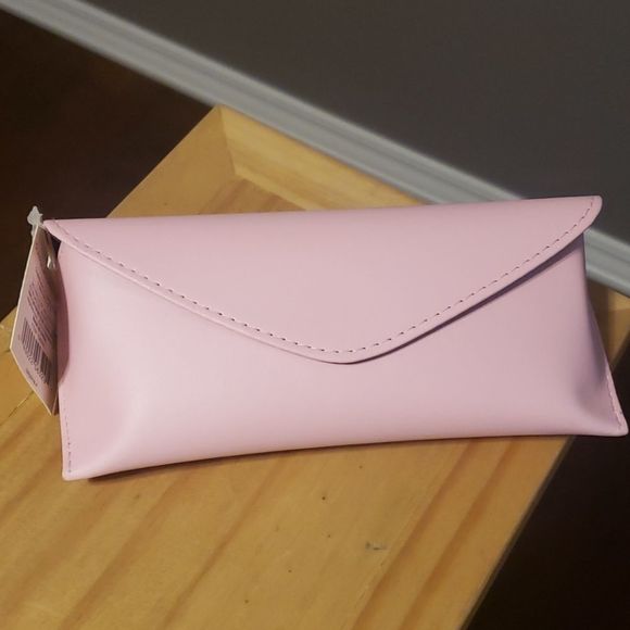 modern expressions Accessories - Bubblegum Pink Magnetic Closure Sunglasses Case